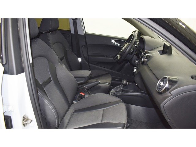 Audi A1 Sportback 1.4 TFSI Attraction 125CV S-Tronic (AUTOMÁTICO) Gasolina de ocasión 7