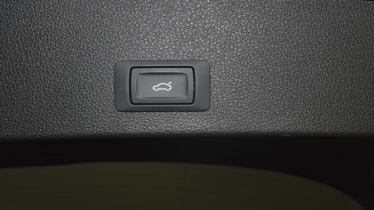 Audi Q2 35 TFSI SLine S-Tronic 150CV (AUTOMÁTICO) Gasolina kilometro 0 de segunda mano 11