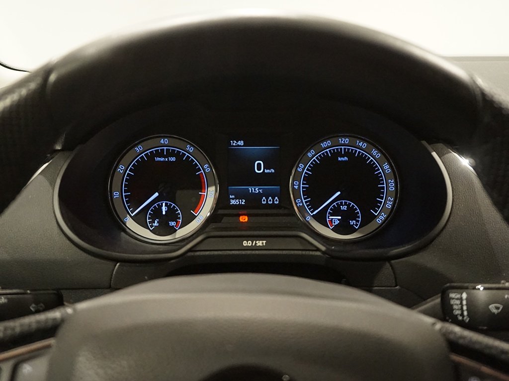 Skoda Octavia  RS 2.0 TSI DSG 245CV (AUTOMATICO) Gasolina kilometro 0 de segunda mano 9