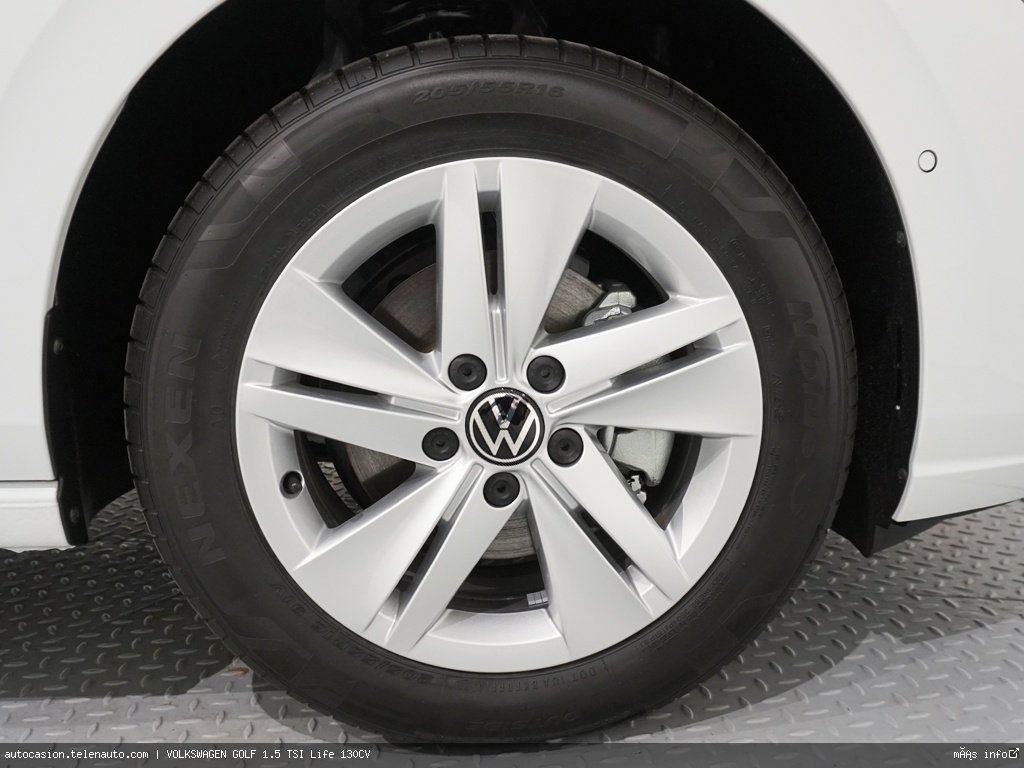 Volkswagen Golf 1.5 TSI Life 130CV Gasolina kilometro 0 de segunda mano 16