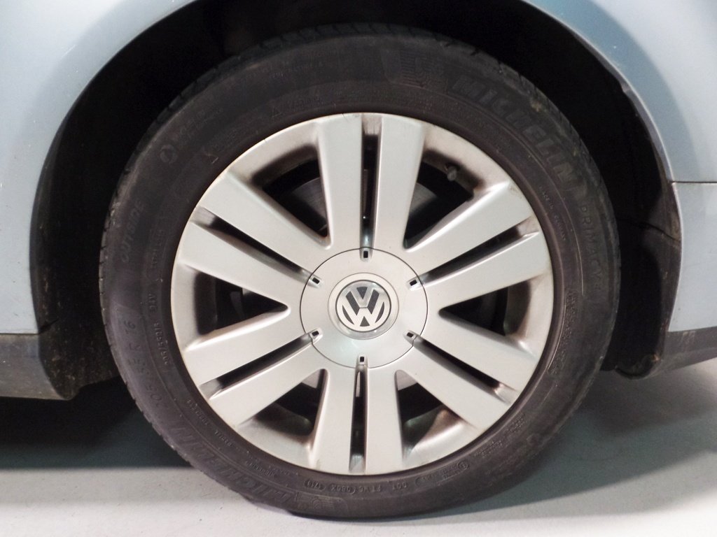 Volkswagen Passat 2.0TDI Advance 150CV Diesel de ocasión 9